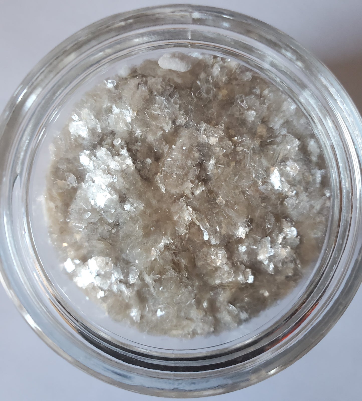 Mica Flakes-NATURAL GRANITE, 1/4" To 3/8" Flakes - 4oz Jars